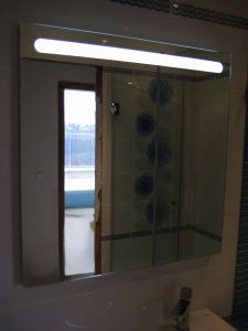 AB GROUP PURA H огледало за баня с вградено LED осветление 