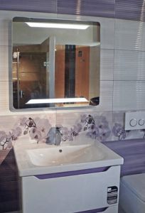 AB GROUP VERSA огледало за баня с вградено LED осветление 